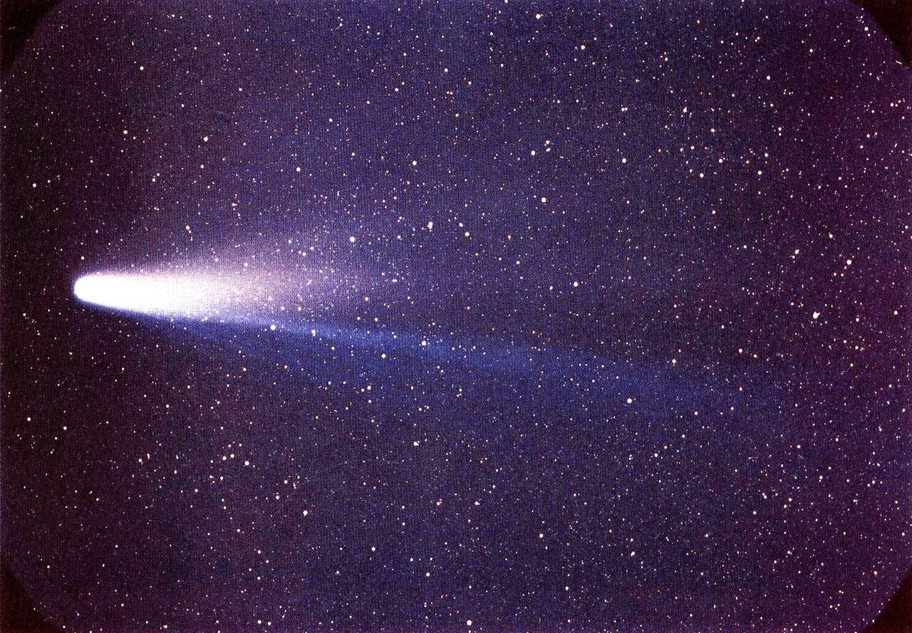 Halley’s Comet, captured on March 8, 1986, the last time it passed close to the Sun. Source: NASA/W. Liller.