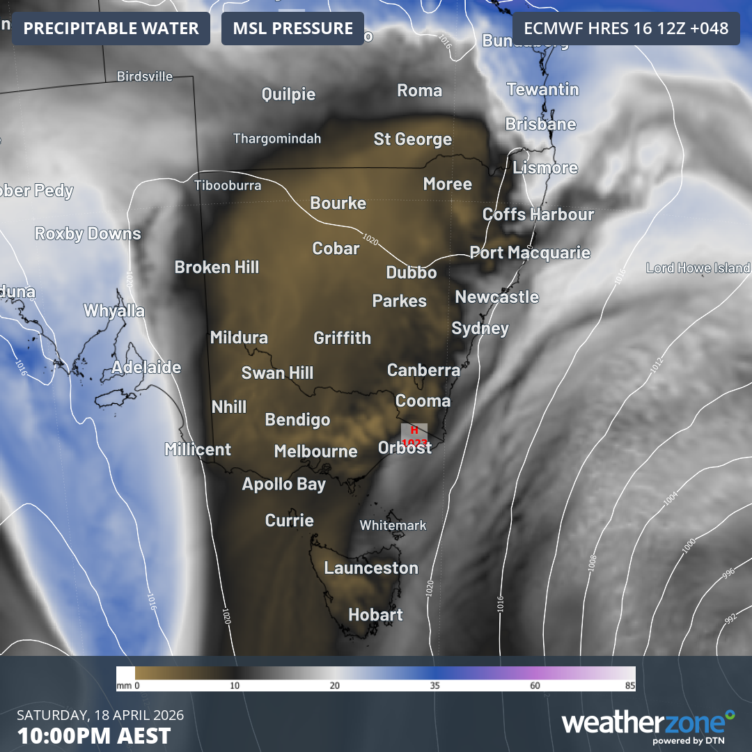 Mean sea level pressure and precipitable water according to the ECMWF model for 10pm AEST) on Saturday, April 18, 2026. Source: Weatherzone