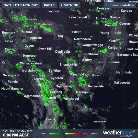 12-hour combined satellite and radar loop to 6 am on Sunday, May 31, 2026, showing showery weather crossing the SE corner of mainland Australia in a cool southwesterly stream that brought snow to elevations above about 1500m