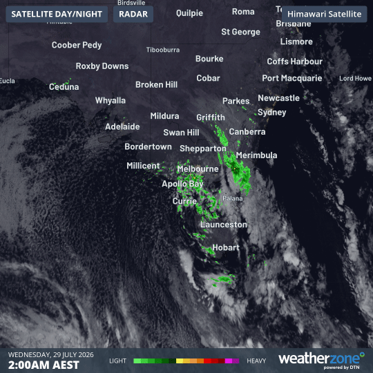 Combined satellite and radar loop for SE Australia for the eight hours to 10 am (AEST) on Tuesday, July 29, 2026. Source: Weatherzone.