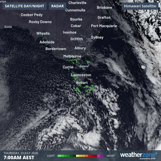 Four-hour combined radar and satellite loop for Tasmania and the SE mainland to 11 am (AEST) on Thursday, July 23 2026. Source: Weatherzone.