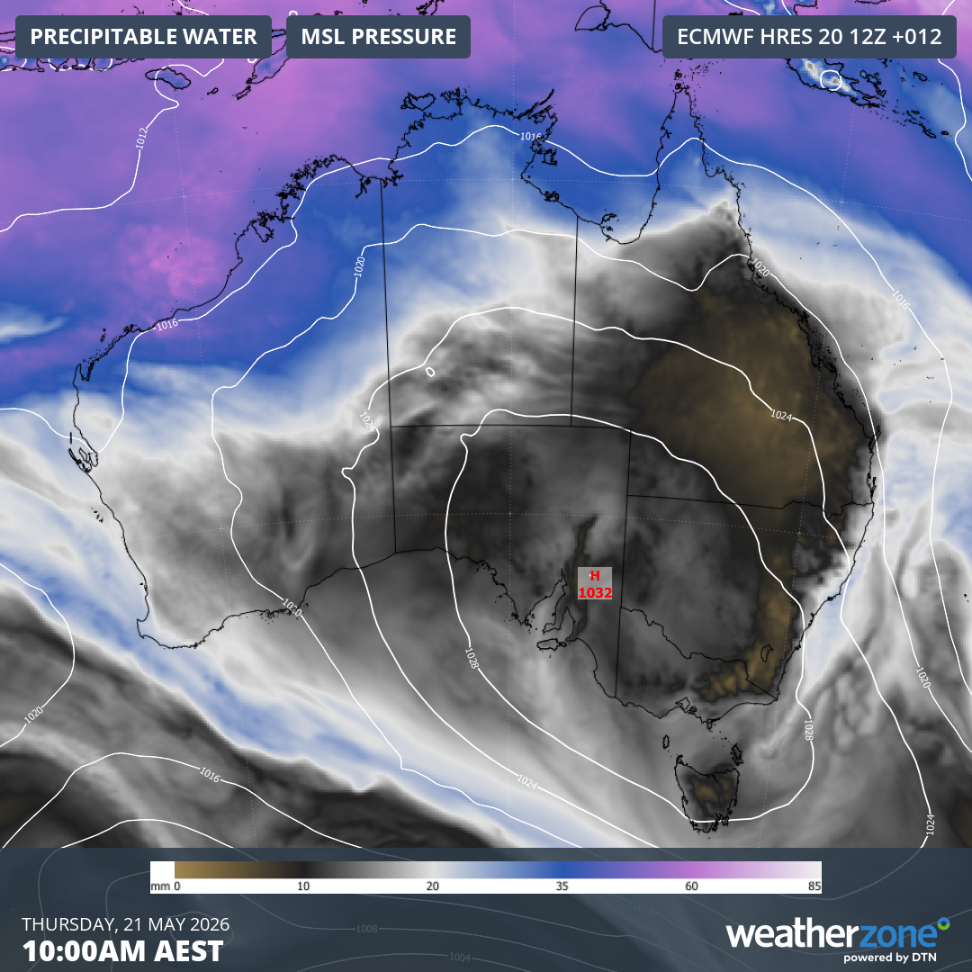 Mean sea level pressure and precipitable water over Australia on Thursday morning this week, showing a large high pressure system centred over the country’s south and southeast. Source: Weatherzone.