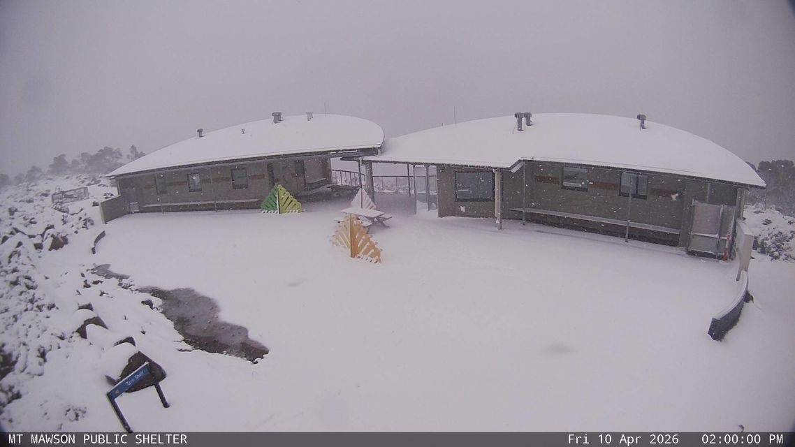 Snowflakes can be seen floating to the ground at the day shelter at Mt Mawson, Tasmania on Friday April 10, 2026. Source: Mt Mawson