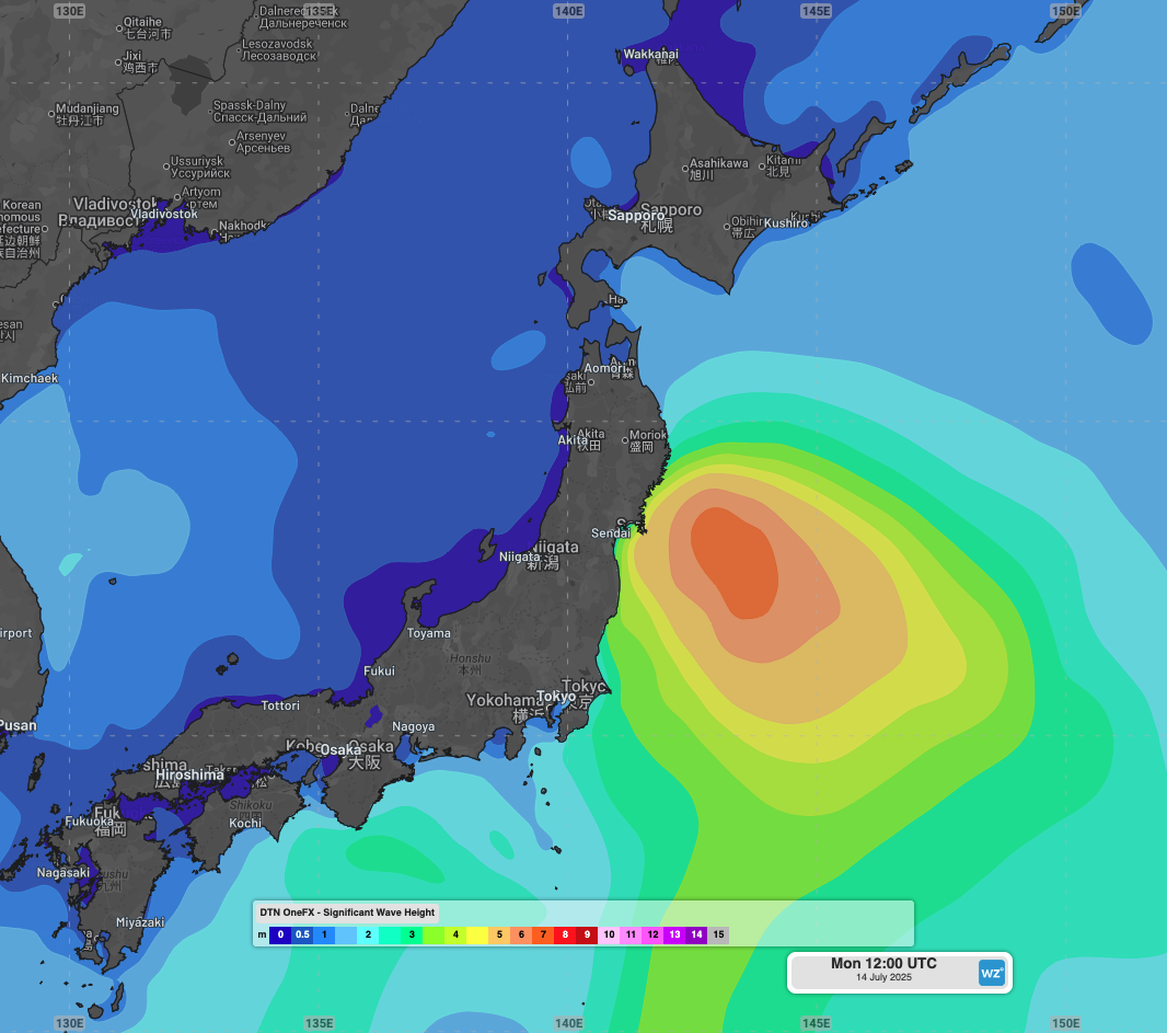 OneFX forecast significant wave heights at 9pm JST on Monday, July 14, 2025.