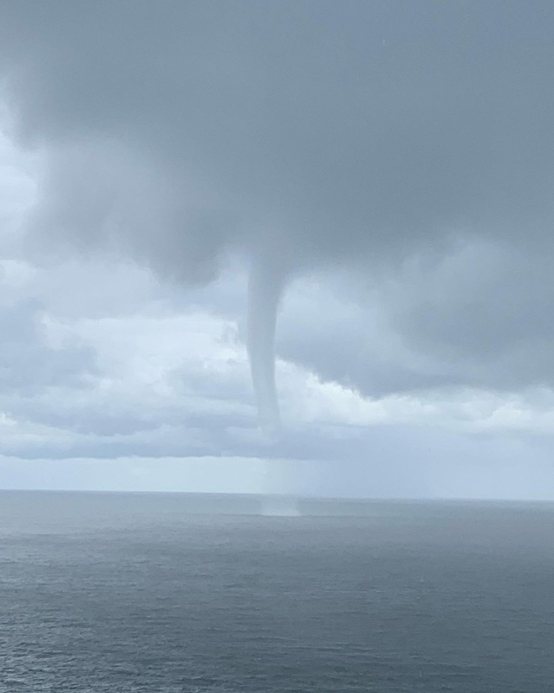 Six concurrent waterspouts spotted off Australia's east coast