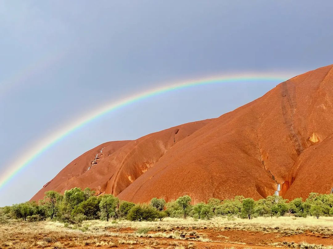 %40miss_meegan_%20rainbow%20Uluru%20NT%203NOV21%20(1).jpg