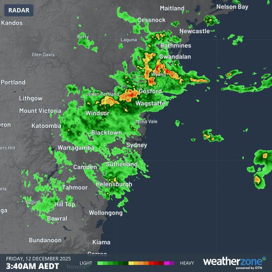 Radar images showing rainfall over central eastern NSW in Friday morning. Source: Weatherzone.